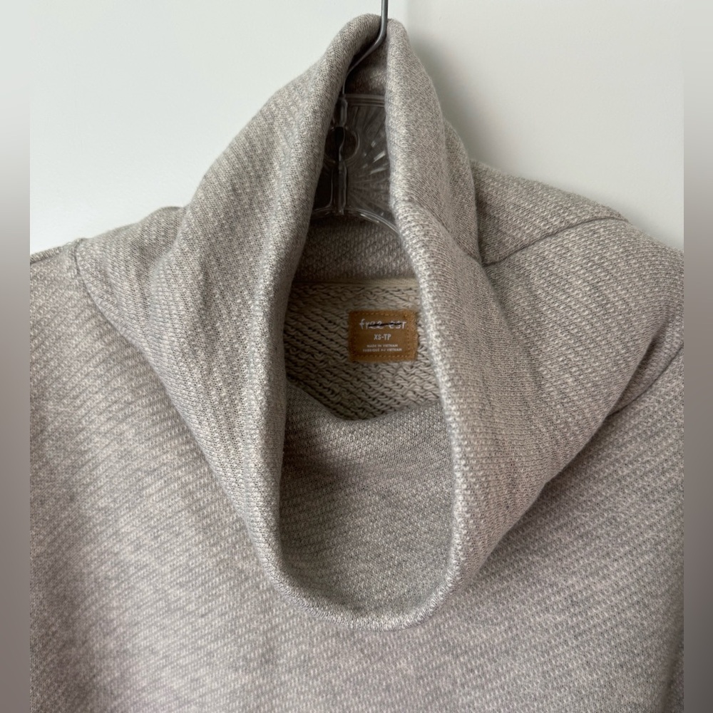 NWOT Free People Free-est Milley Reversible Set-Wet Plaster - Picture 13 of 16